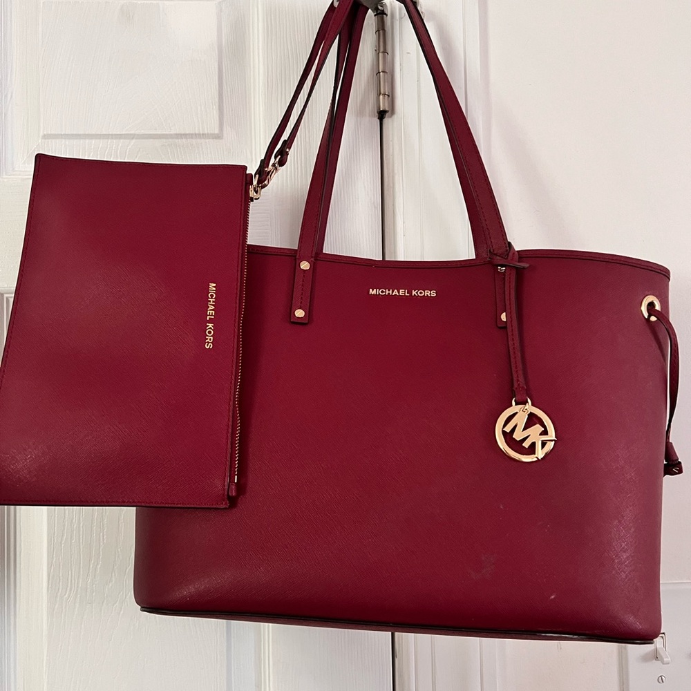 MK Michael Kors Red L Tote w/ Wristlet